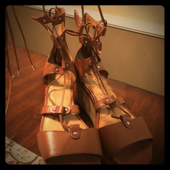 Lace Up Coach Wedges - Picture 1 of 4